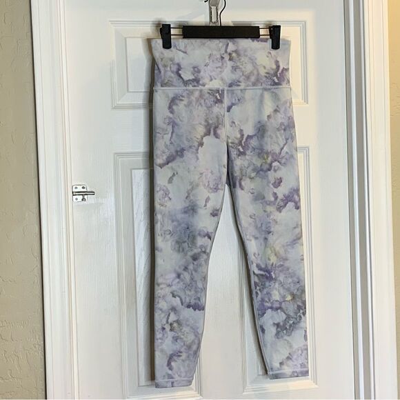Athleta Elation Snow Dye 7/8 Tight Leggings Size Small - Picture 9 of 10